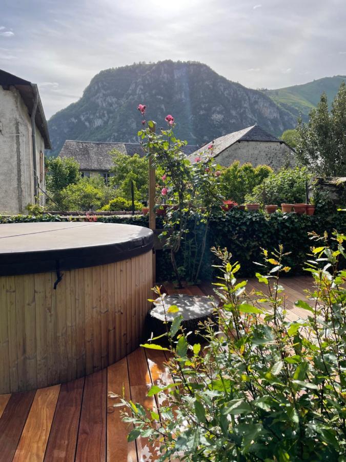 Le Monrepos Avec Jacuzzi Nordique Apartment Bielle
